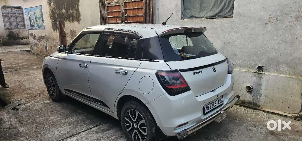 Maruti Suzuki Swift Vxi 2024