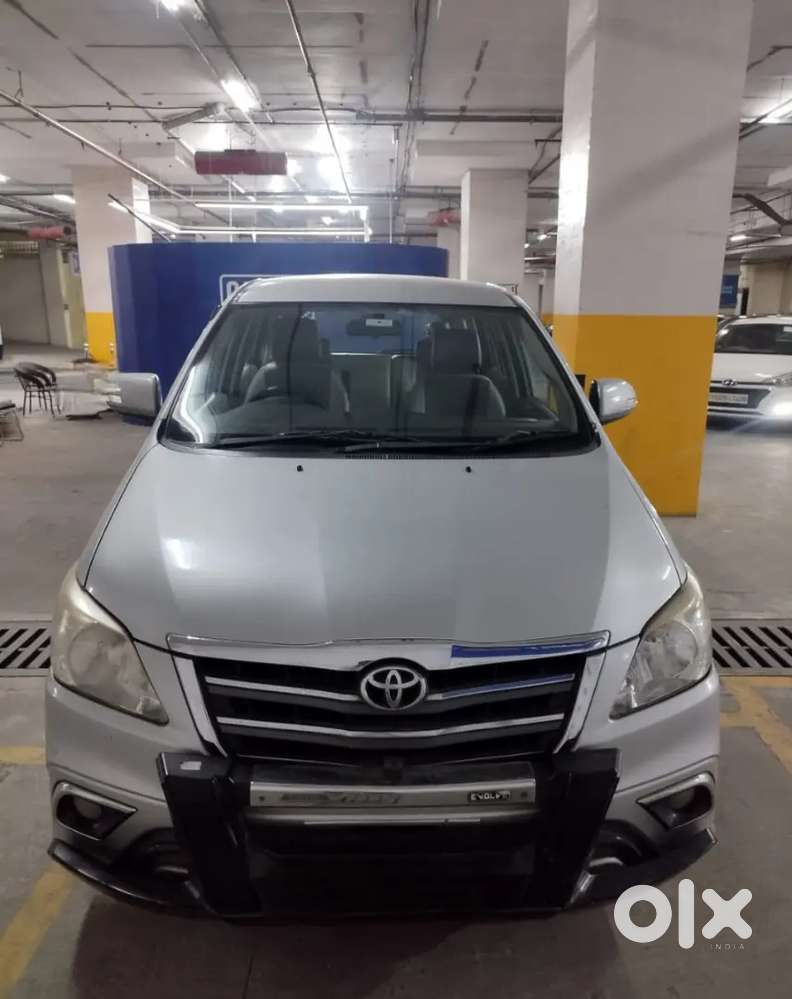 Toyota Innova 2014