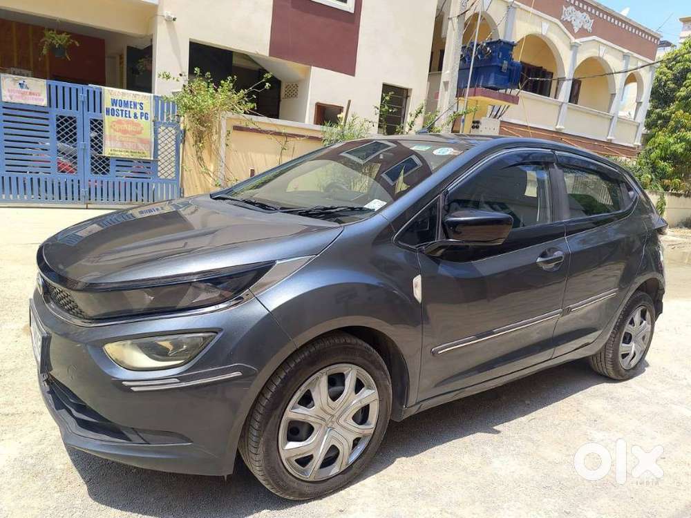 Tata Altroz 1.2 Xm, 2023, Petrol