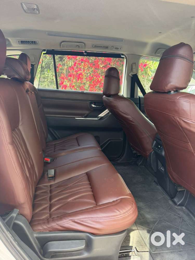 Toyota Innova Hycross 2.0 Vx Hybrid 7 Str, 2023, Petrol