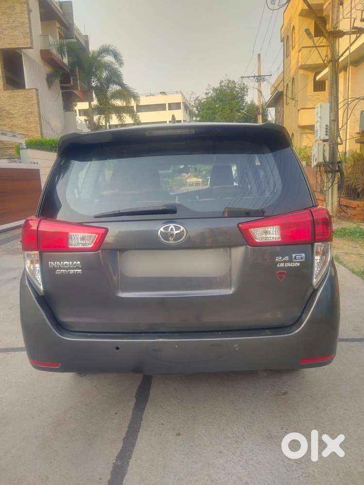 Toyota Innova Crysta 2.4 G Mt, 2016, Diesel