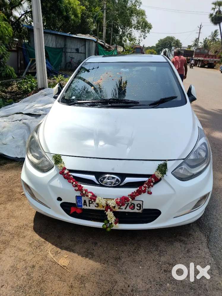 Hyundai Verna 2012