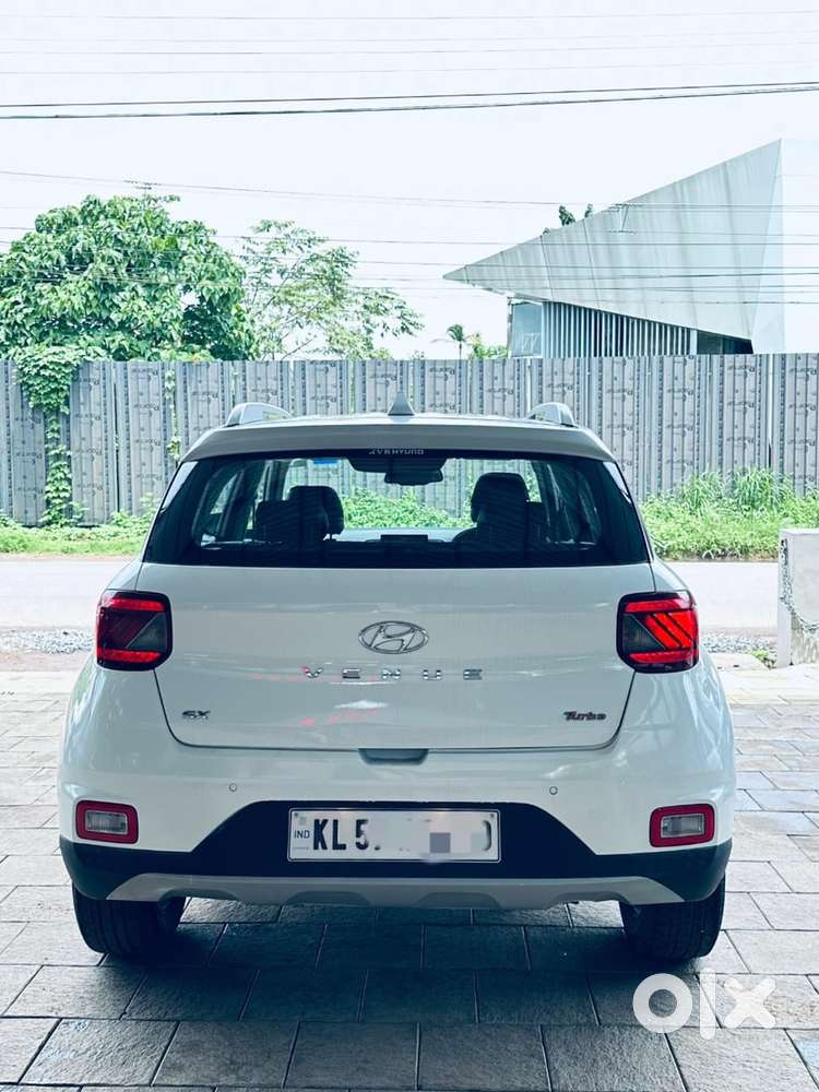 Hyundai Venue 2021 Petrol Good Condition