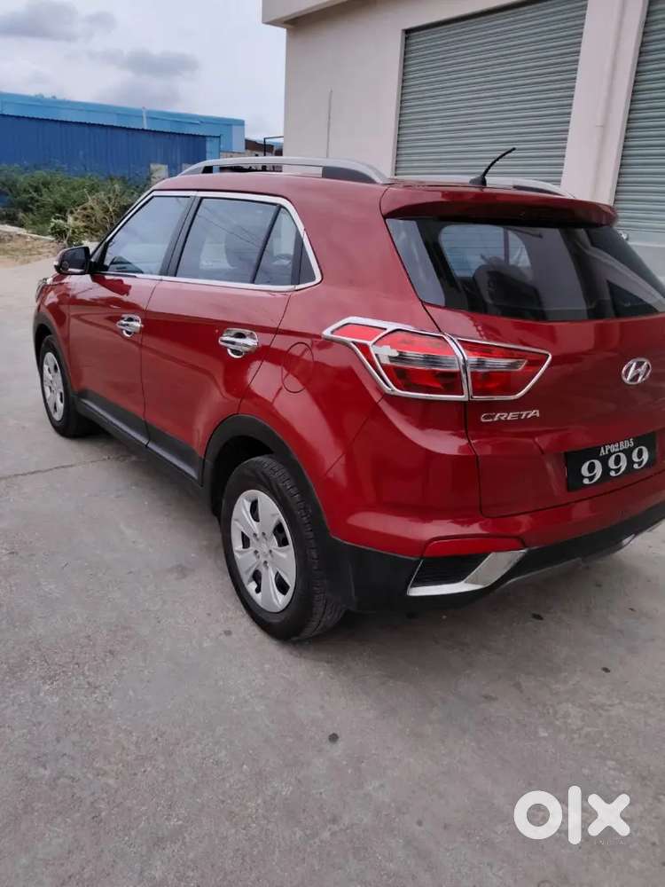 Hyundai Creta 1.5 Diesel Manual 2015 Second Owner Good Condition No In