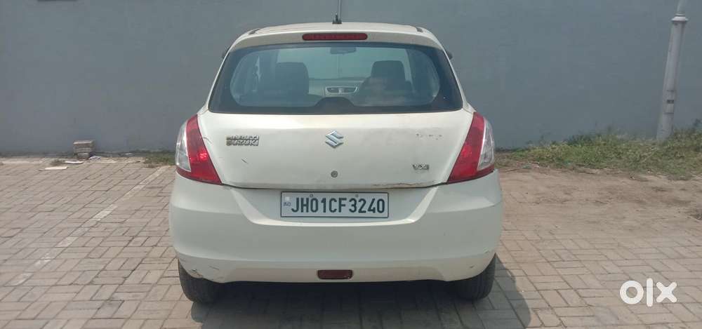 Maruti Suzuki Swift Vxi Abs Bsiv, 2016, Petrol