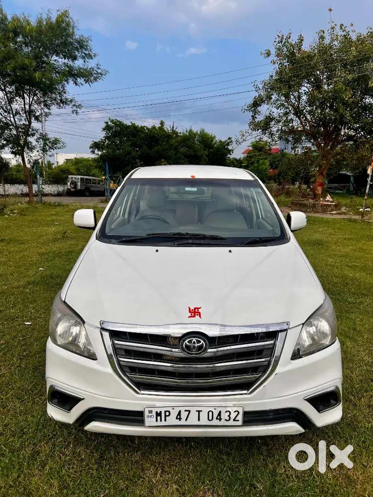 Toyota Innova 2011 Diesel 248000 Km Driven