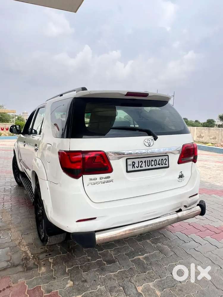Toyota Fortuner 2014 Diesel 183000 Km Driven