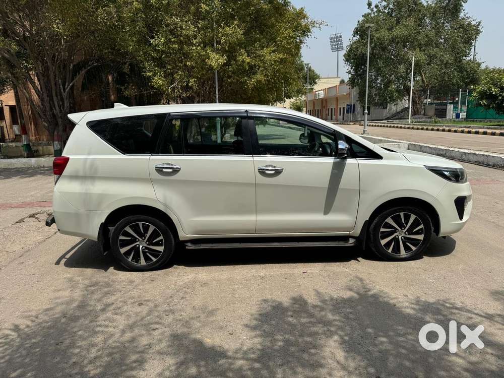 Toyota Innova Crysta Zx 2.4 Diesel 7 Seater, 2022, Diesel