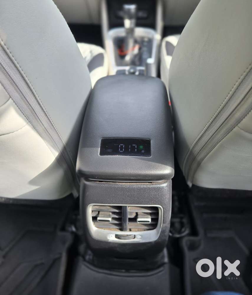 Hyundai Venue, 2024, Petrol