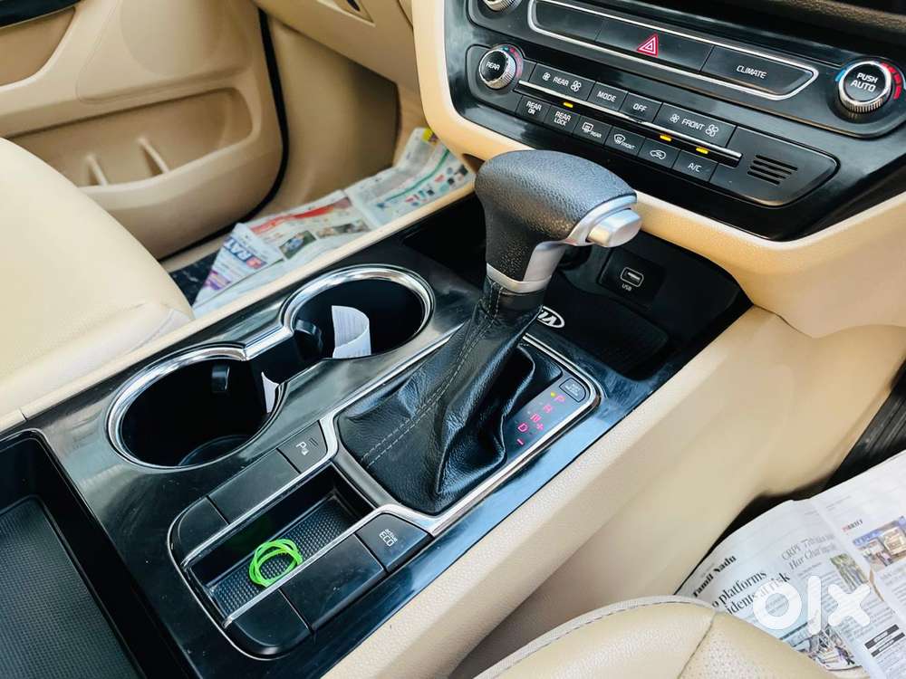 Kia Carnival Prestige 9 Str, 2020, Diesel