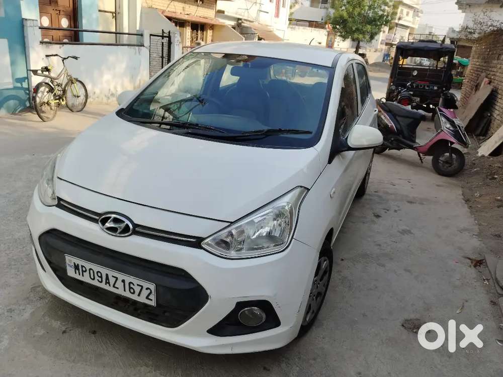 Hyundai Grand I10 2015 Diesel 95000 Km Driven