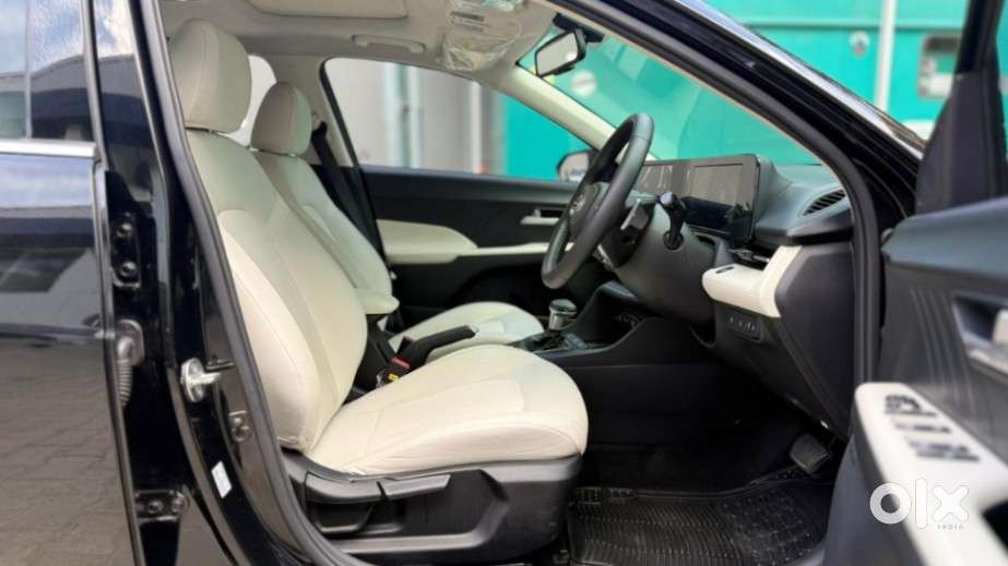 Hyundai Verna Sx 1.5 Petrol Ivt, 2023, Petrol