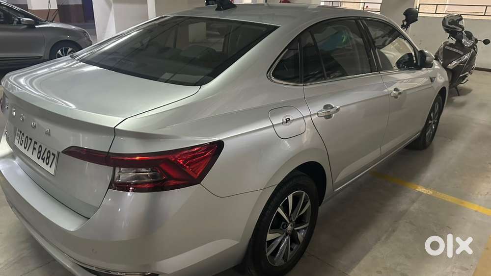 Skoda Slavia Petrol Style 2024