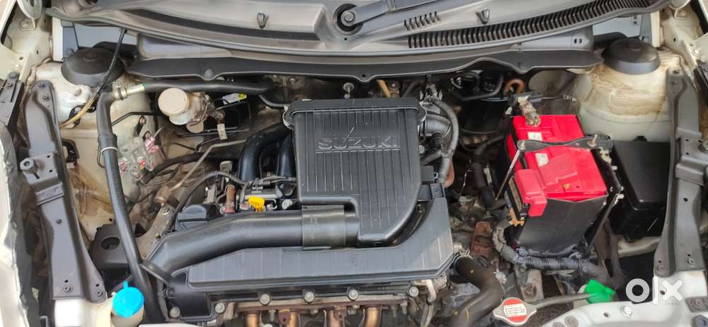 Maruti Suzuki Swift Vxi + Manual, 2017, Petrol