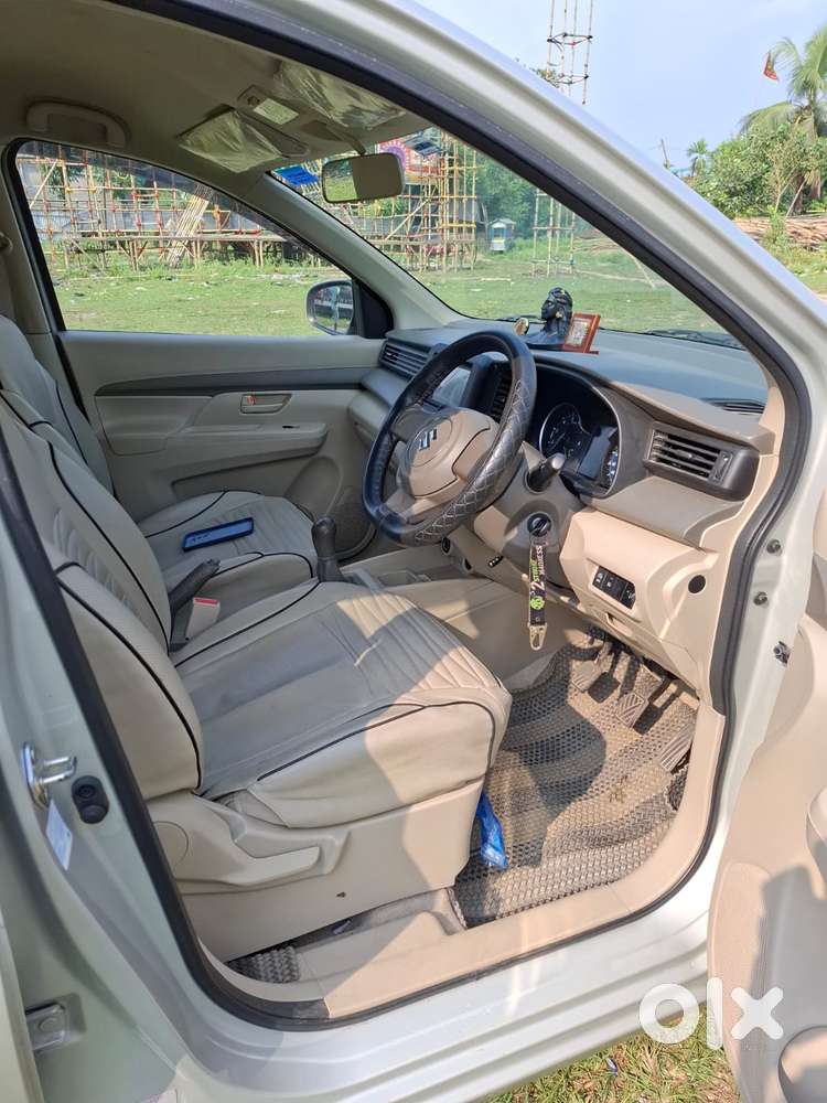 Maruti Suzuki Ertiga 1.5 Vxi, 2021, Petrol