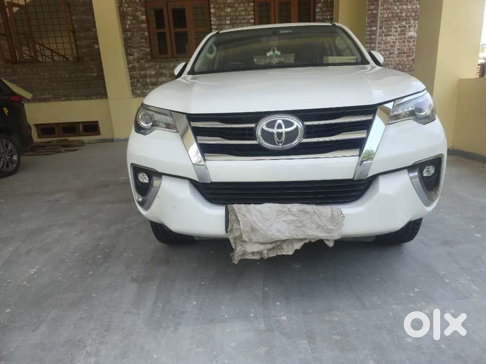 Toyota Fortuner 2018 Diesel 176000 Km Driven