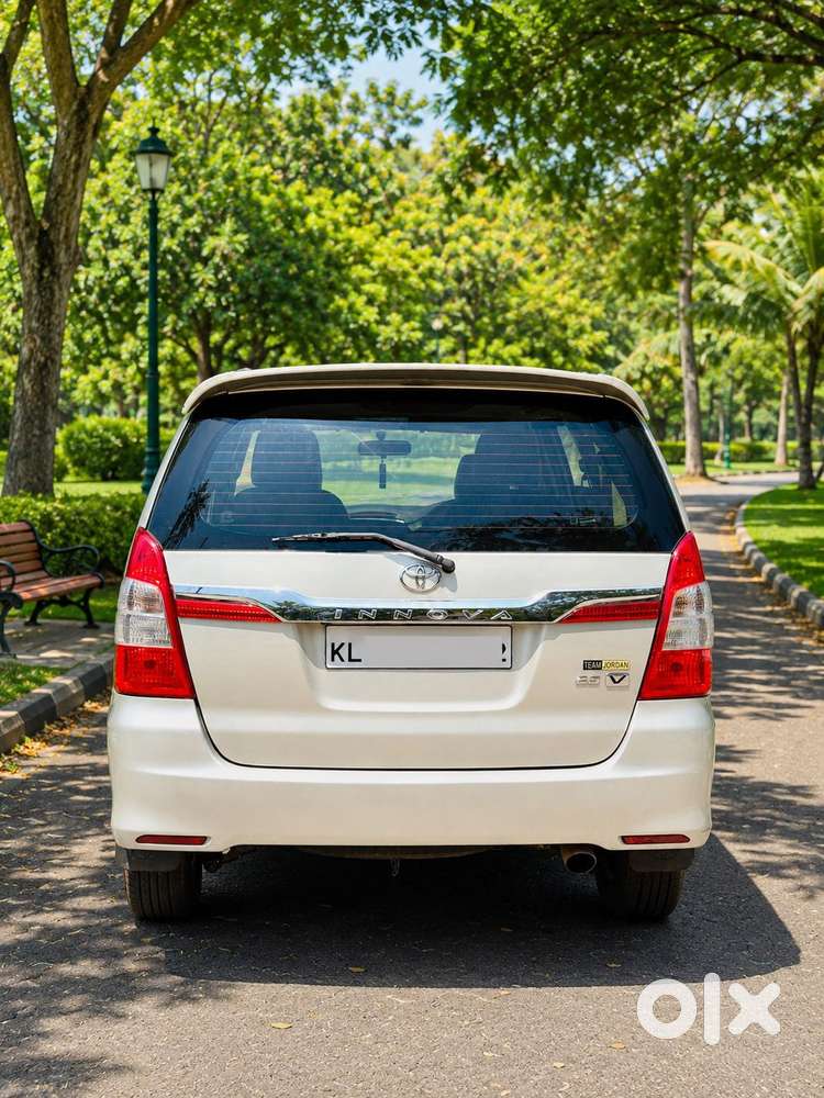 Toyota Innova 2.5 E Diesel Ms 7-seater, 2014, Diesel