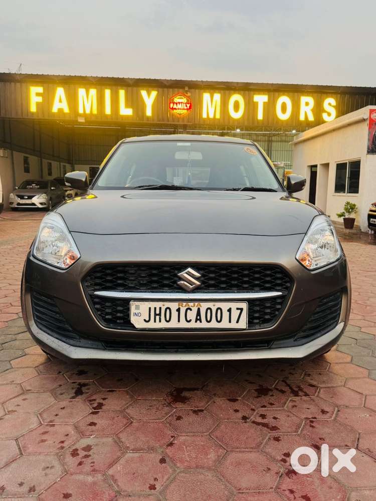 Maruti Suzuki Swift Vxi + Manual, 2022, Petrol