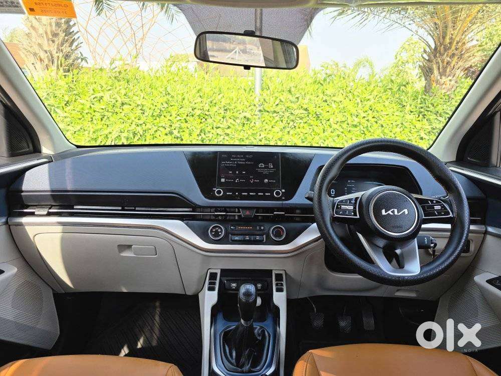 Kia Carens, 2025, Petrol