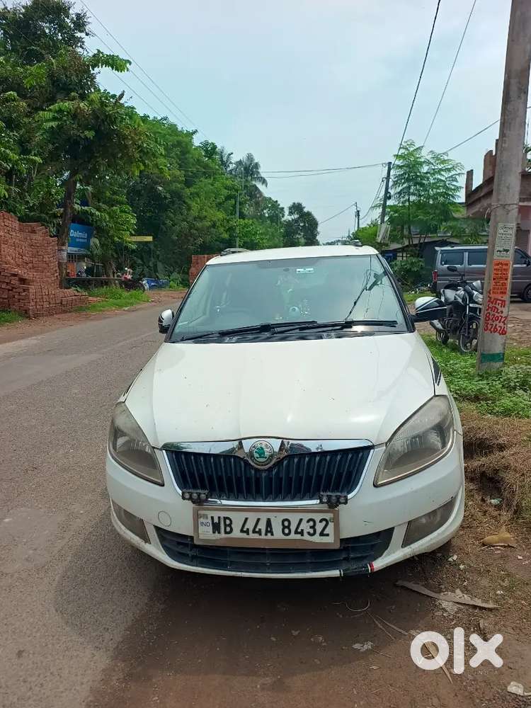 Skoda Fabia Petrol Manual 2011