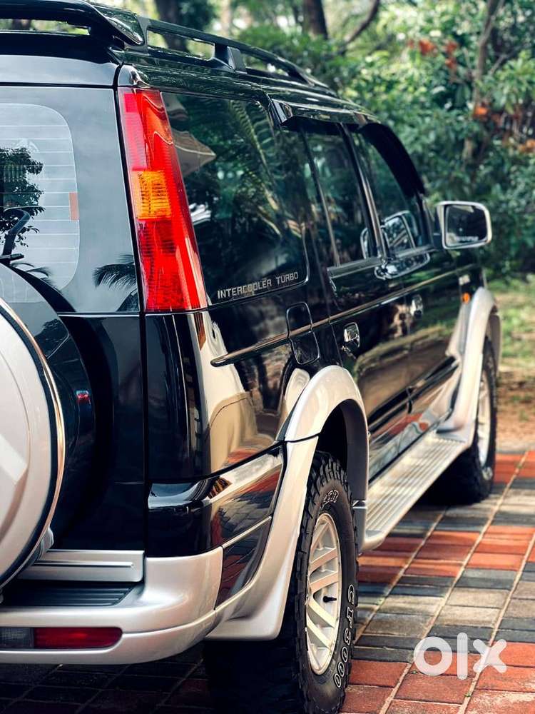 Very Well Maintained Ford Endeavour