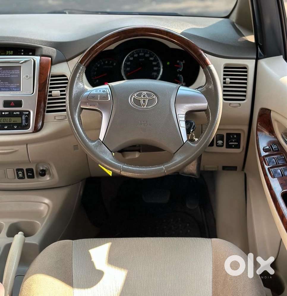 Toyota Innova Diesel 2014