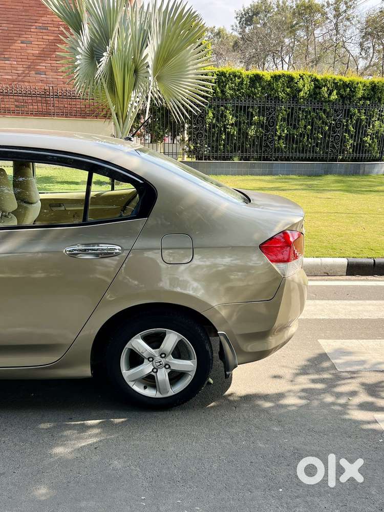 Honda City V Inspire, 2011, Cng & Hybrids