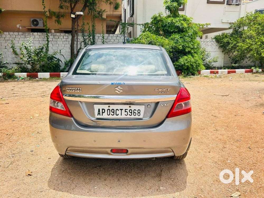 Maruti Suzuki Swift Dzire 1.2 Vxi Bsiv, 2013, Petrol