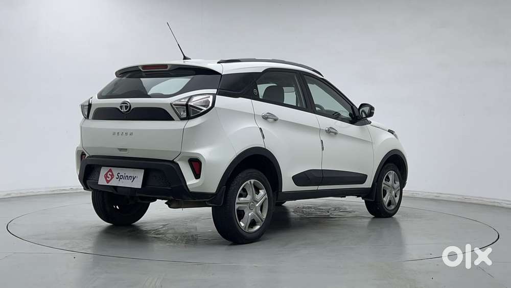 Tata Nexon 1.2 Revotron Xm, 2023, Petrol