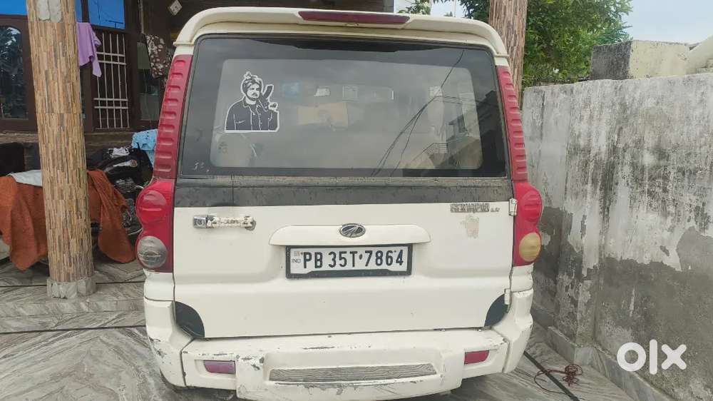 Mahindra Scoripyo One Hand Drive Army Person Use All Ok And Orignle Ee