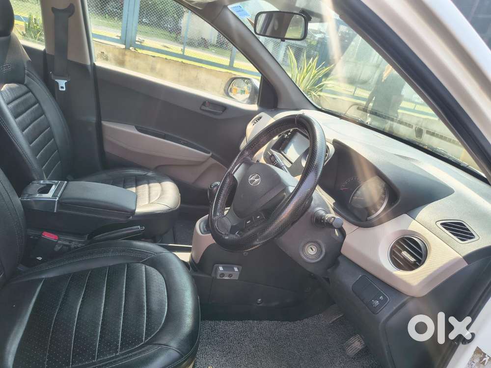 Hyundai Grand I10 Magna O At Petrol, 2016, Petrol