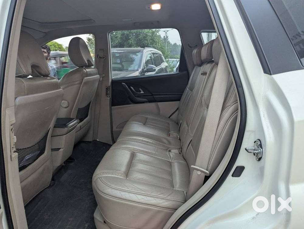 Mahindra Xuv500 W10 At, 2016, Diesel
