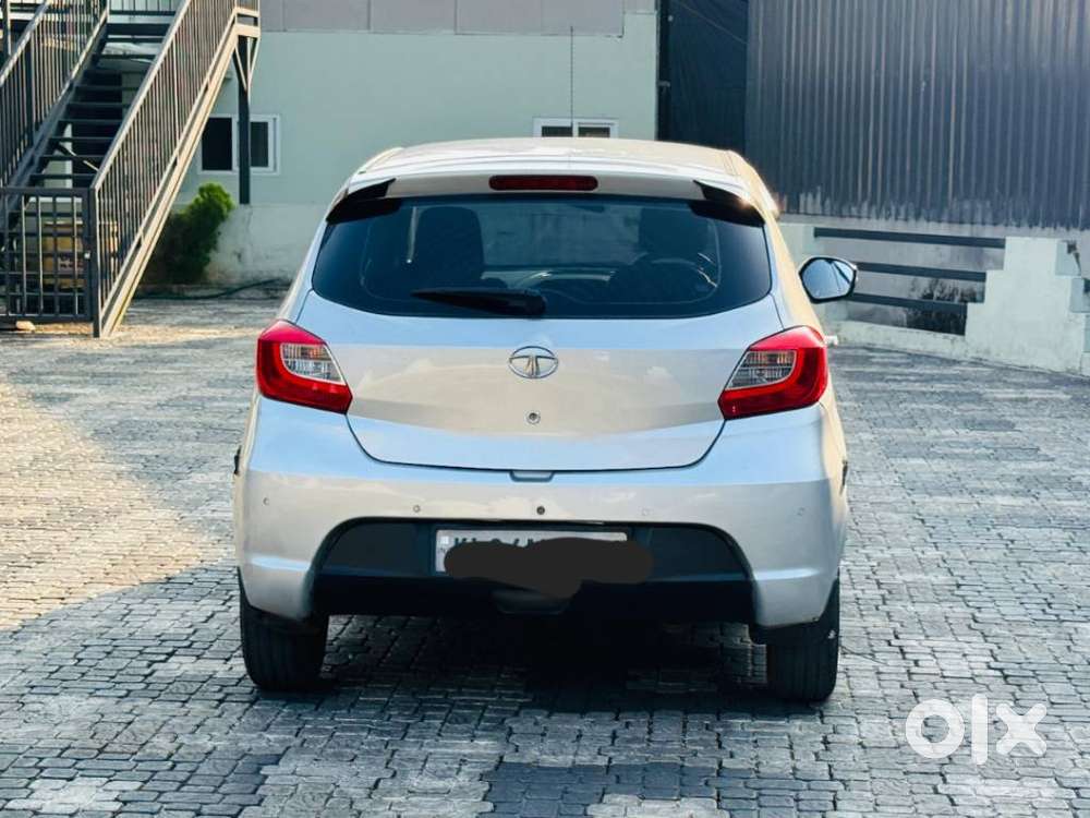 Tata Tiago 1.2 Revotron Xz, 2017, Petrol