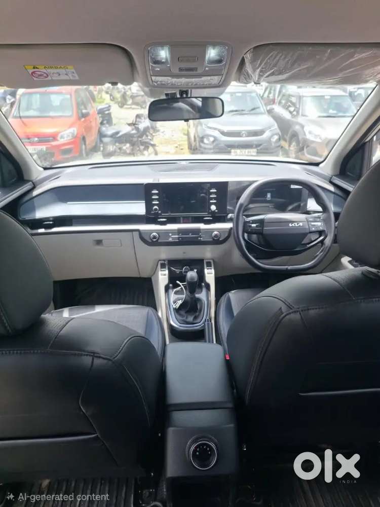 Kia Carens Clavis 2025 Petrol 4417 Km Driven