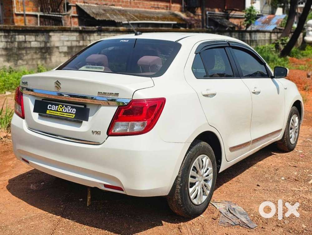 Maruti Suzuki Swift Dzire 1.2 Vxi Bsiv, 2018, Petrol