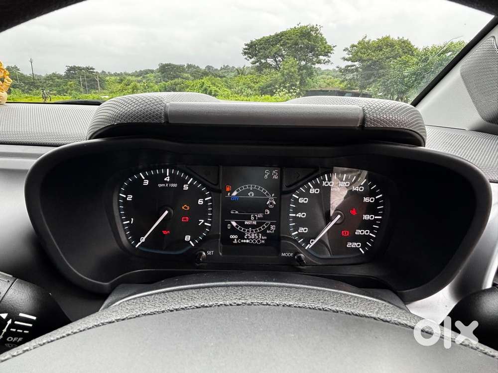Tata Altroz 1.2 Xe, 2020, Petrol