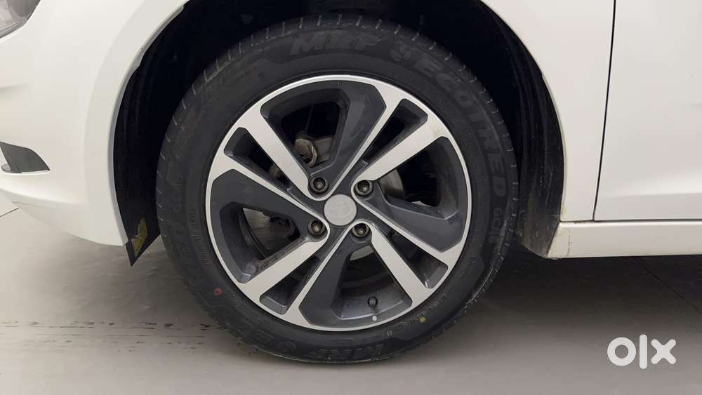 Tata Altroz Xz, 2023, Petrol