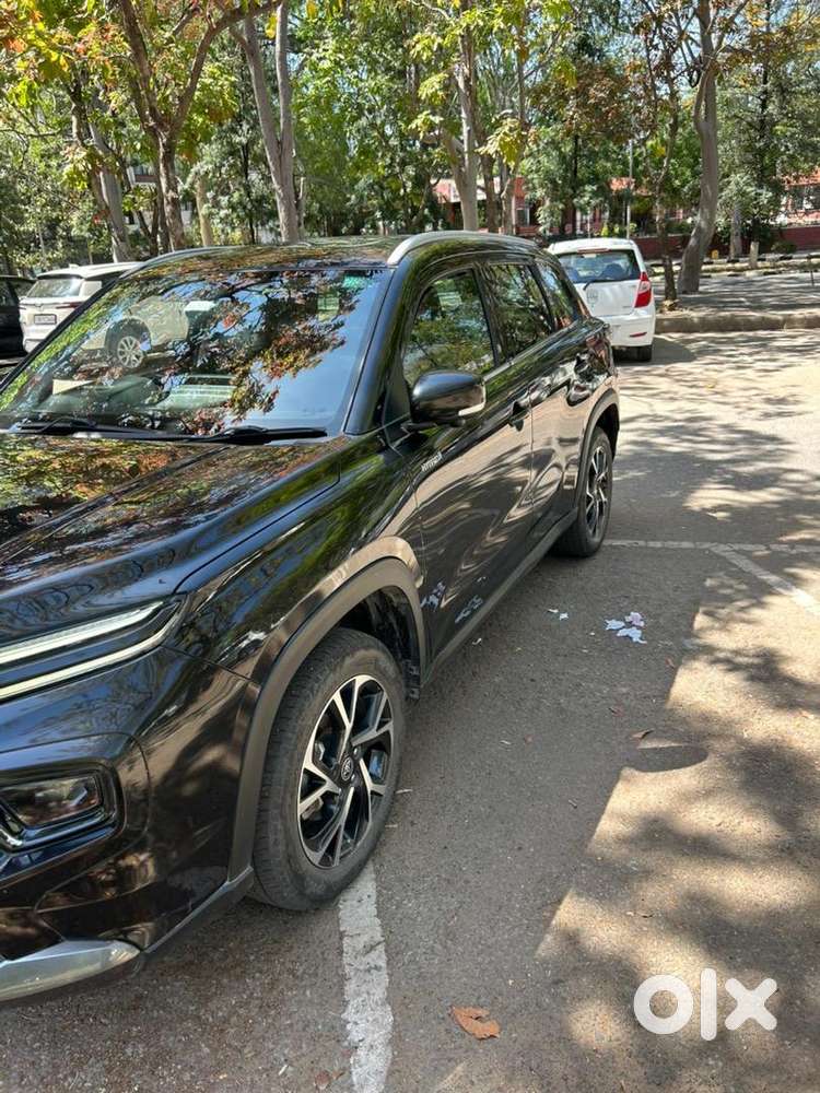 Toyota Urban Cruiser Hyryder 2023 Petrol 82000 Km Driven