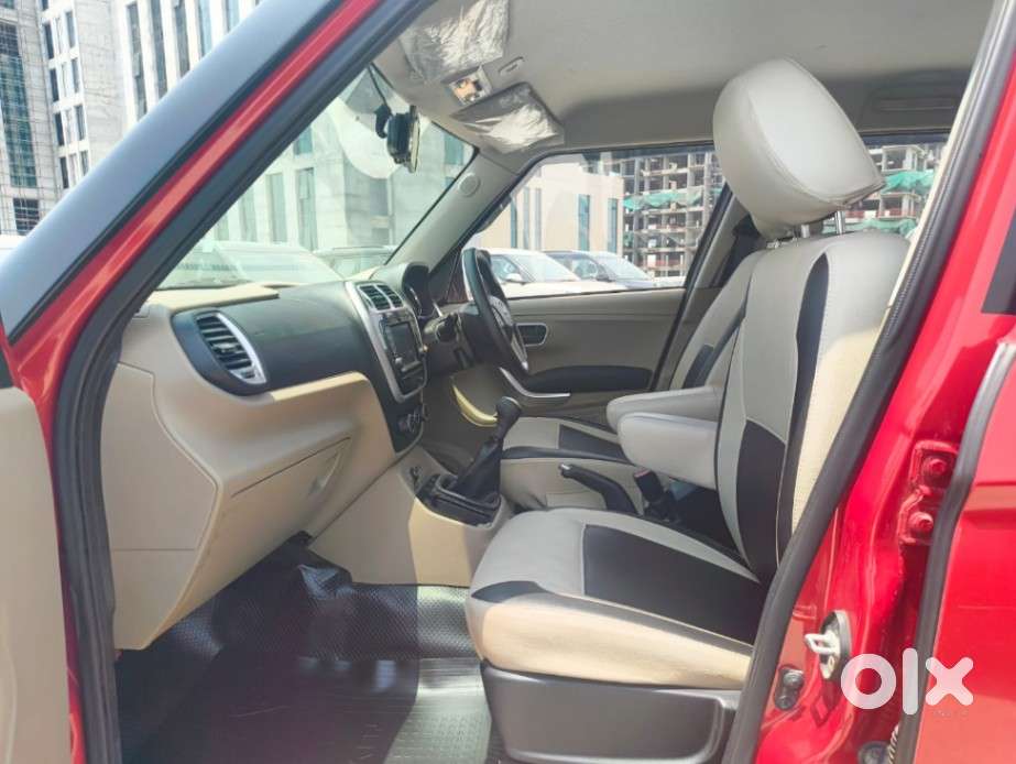 Mahindra Tuv 300 T10, 2018, Diesel