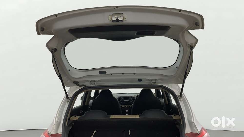 Hyundai Grand I10 Sportz 1.2 Kappa Vtvt, 2015, Petrol