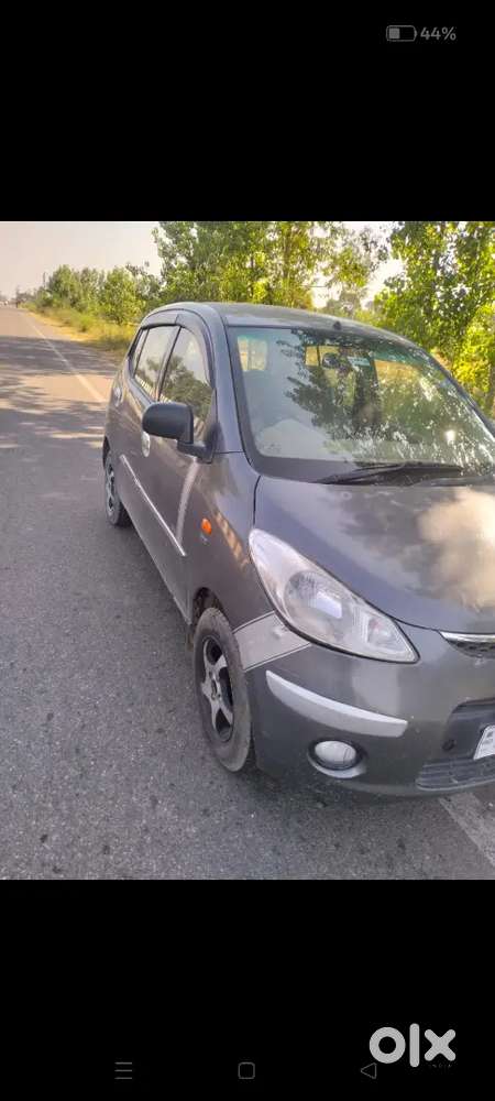 Good Condition Car With Alloy Wheels Lcd Best Music System