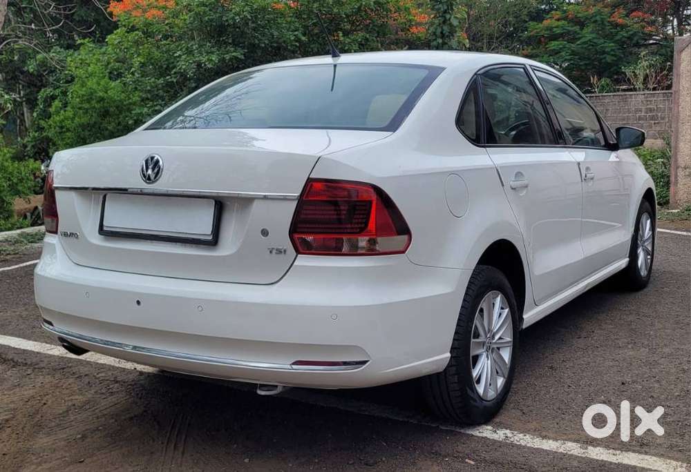 Volkswagen Vento 1.2 Tsi Highline Plus At, 2016, Petrol