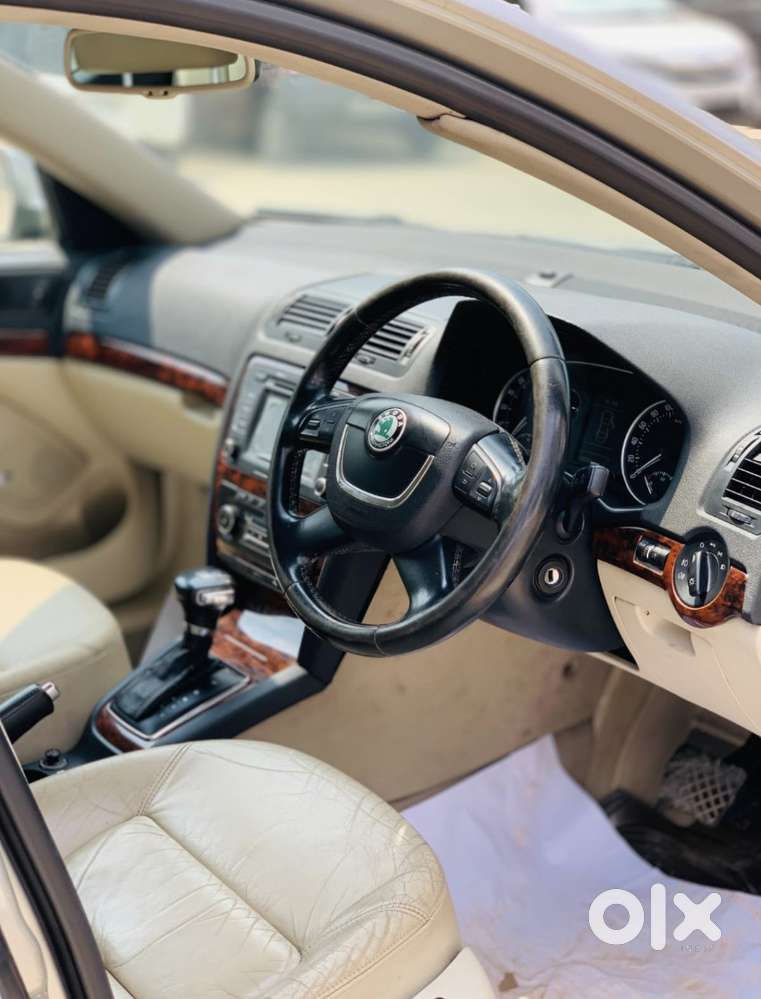 Skoda Laura L And K At, 2011, Diesel