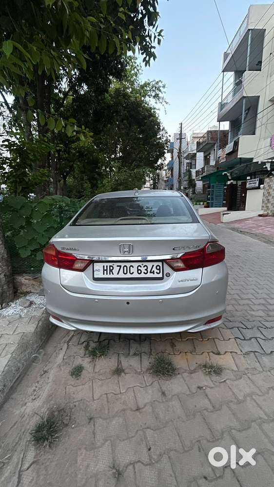 Honda City 2015 Diesel Well Maintained And Driven By Army Personal