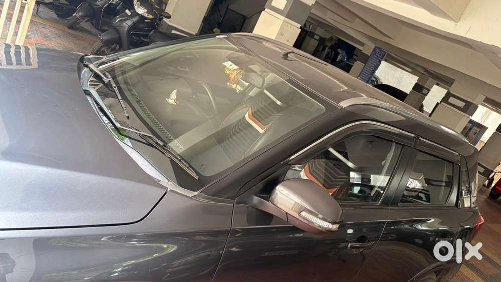 Maruti Suzuki Brezza 1.5 Zxi Smart Hybrid Dual Tone, 2021, Petrol