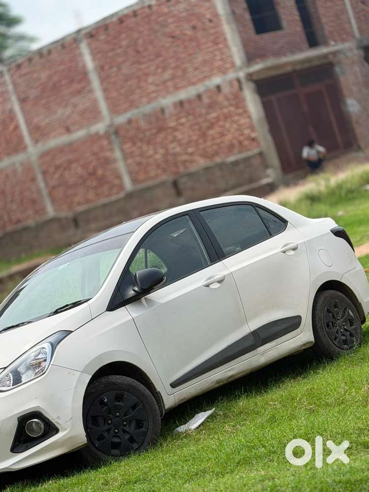 Hyundai Xcent Petrol 2015