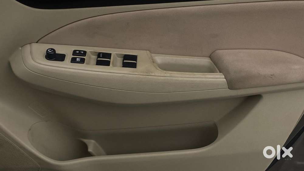 Maruti Suzuki Swift Dzire Amt Vxi, 2019, Petrol
