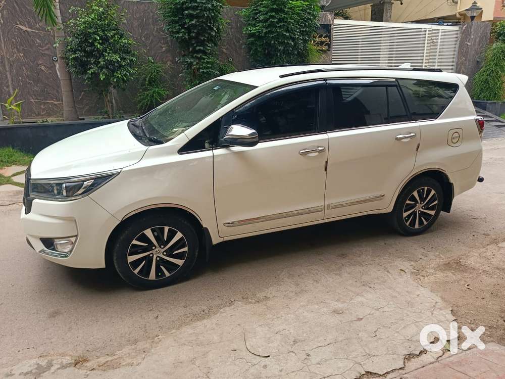 Toyota Innova Crysta 2.4 Z 7 Str, 2023, Diesel