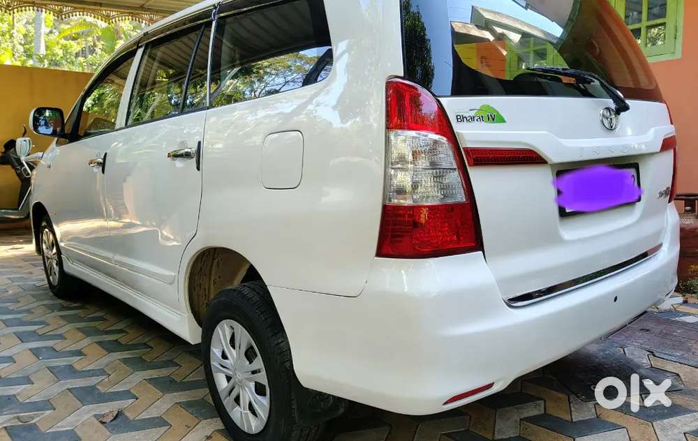 Toyota Innova 2.5 G 2015
