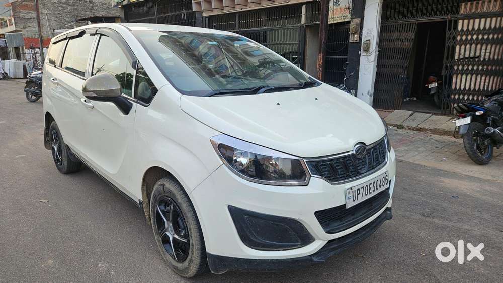 Mahindra Marazzo M4, 2019, Diesel